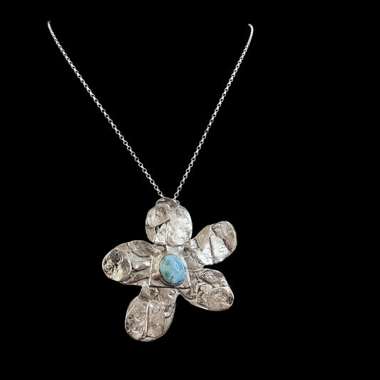 Daisy Pendant Necklace with Larimar